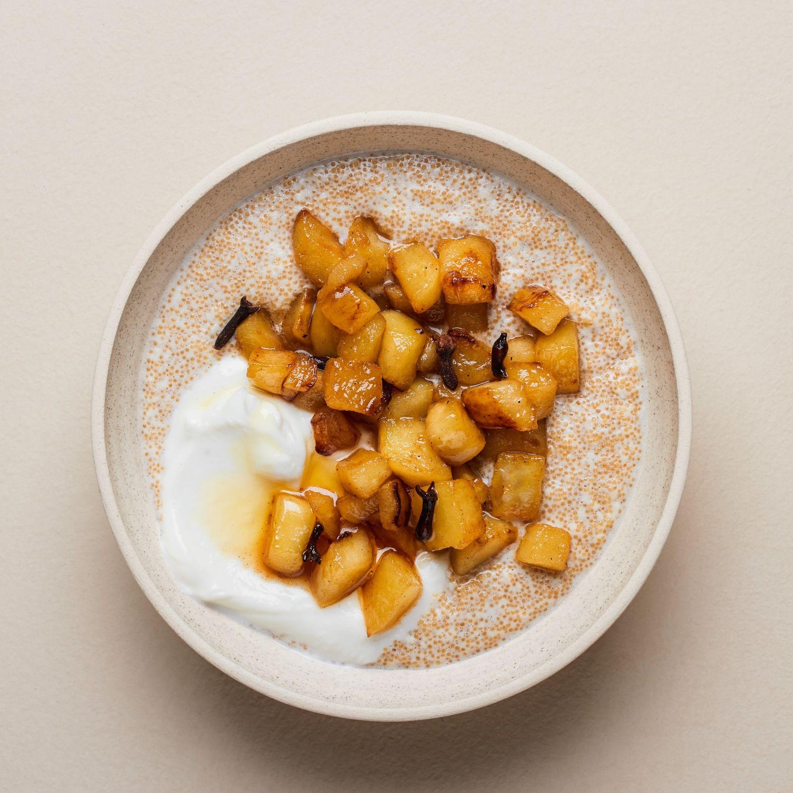 Porridge di amaranto con mela al forno
