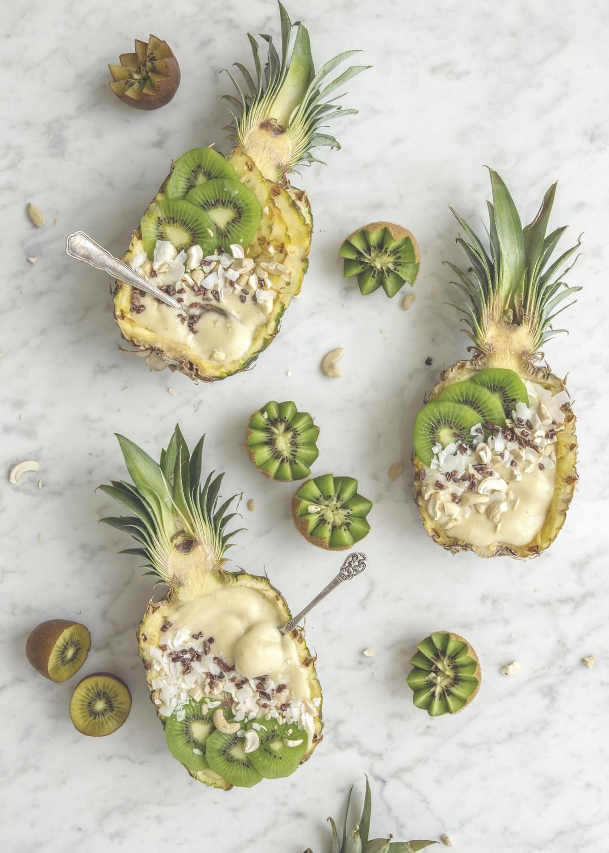 Smoothie bowl all'ananas