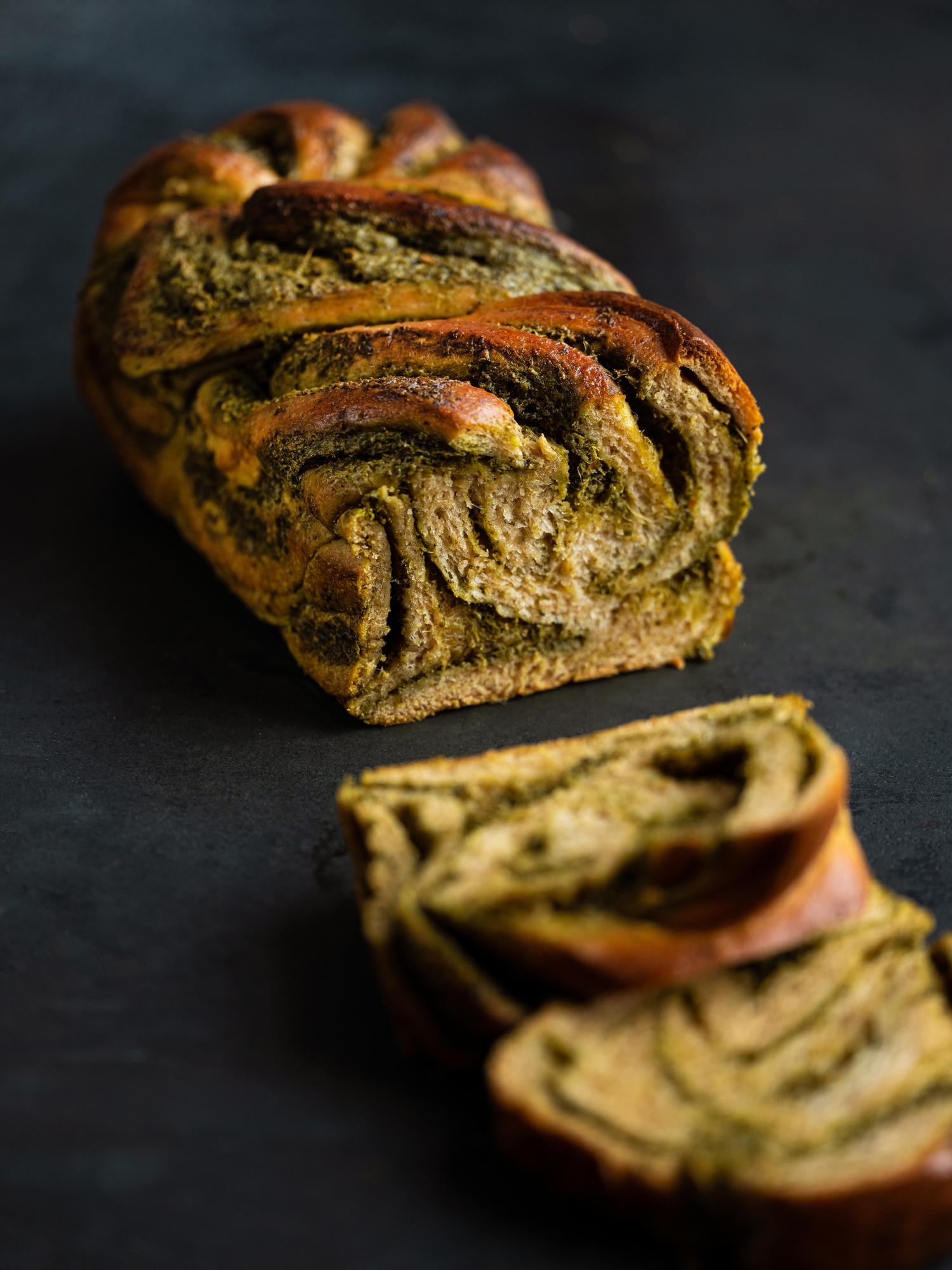 Babka al pesto