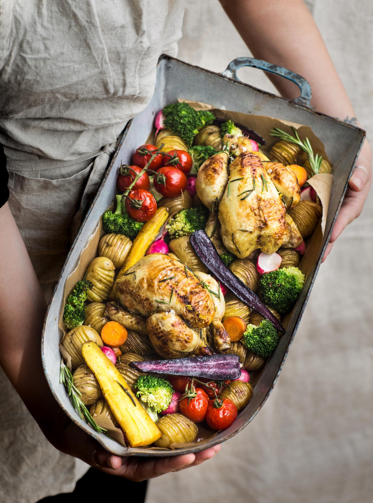 Pollo arrosto con verdure in una sola teglia
