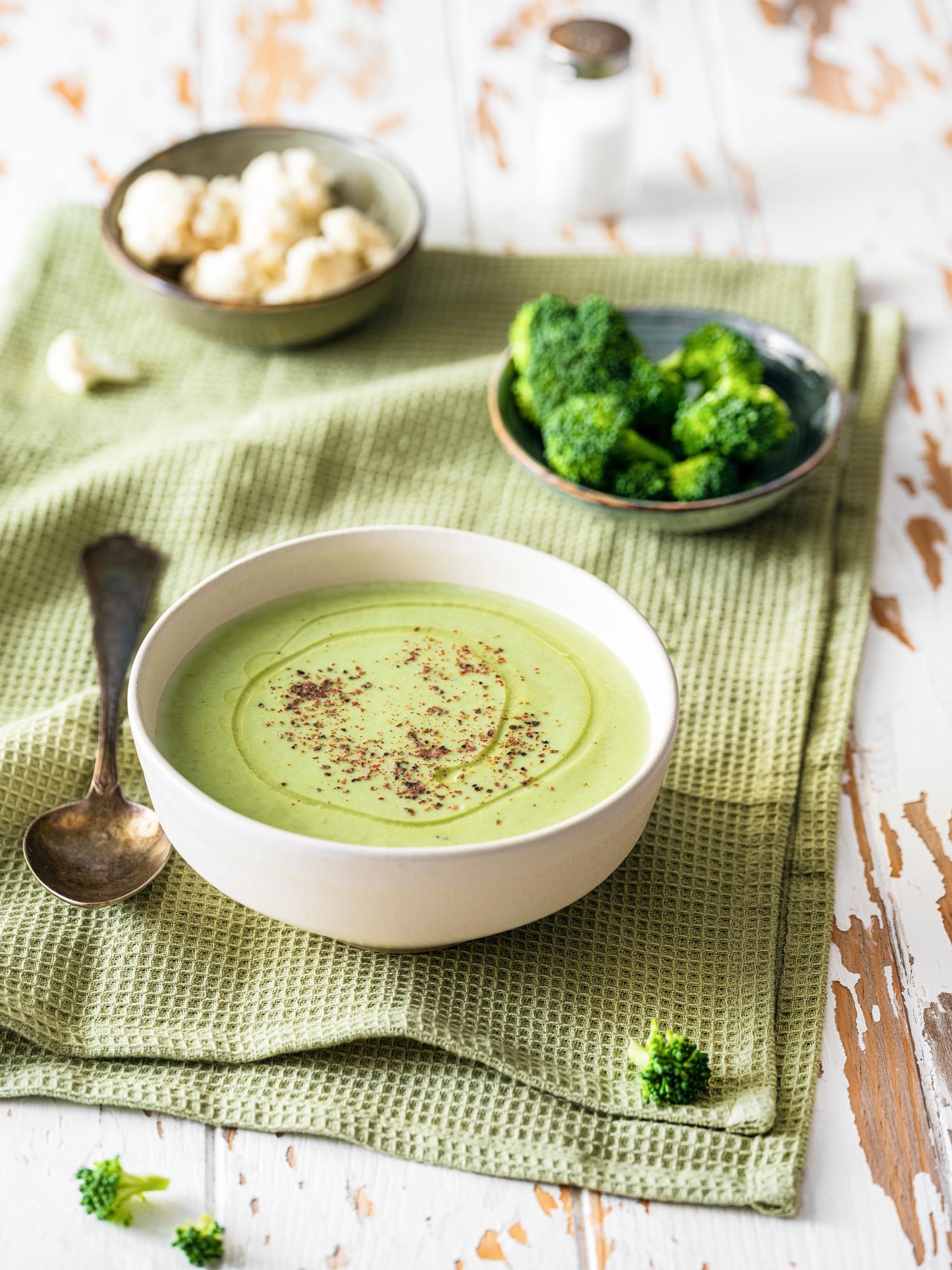 Zuppa di broccoli e cavolfiore