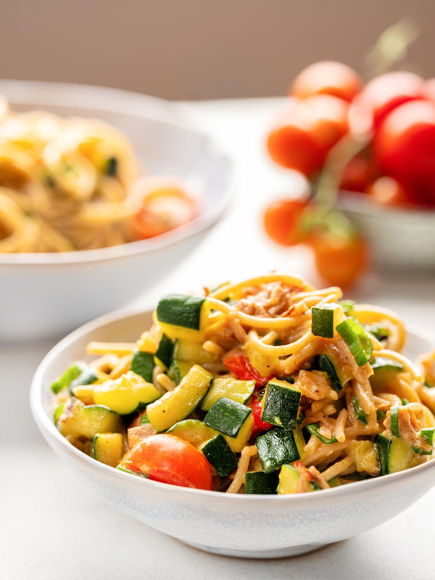 Carbonara con prosciutto e zucchine