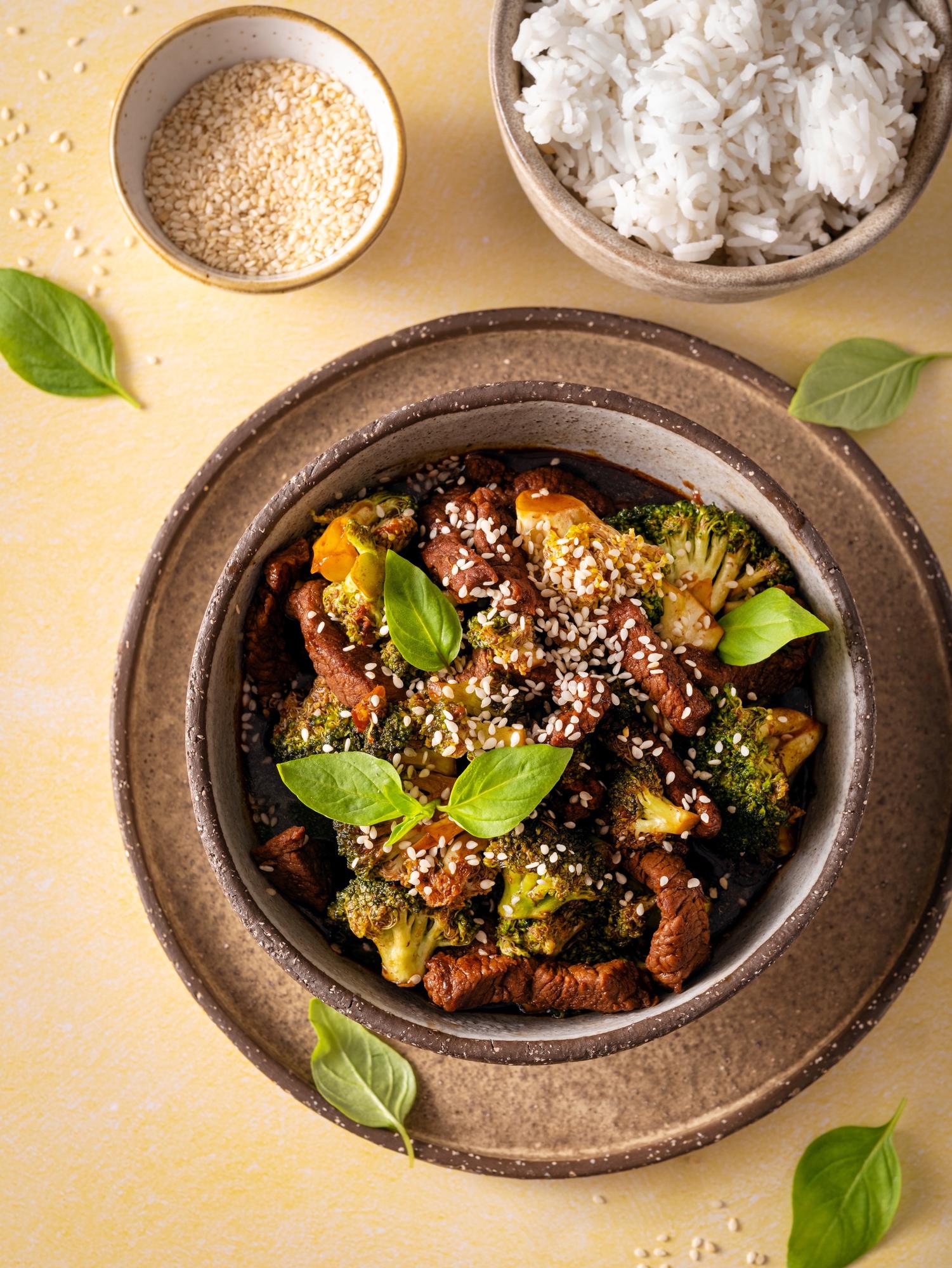 Manzo cinese con broccoli