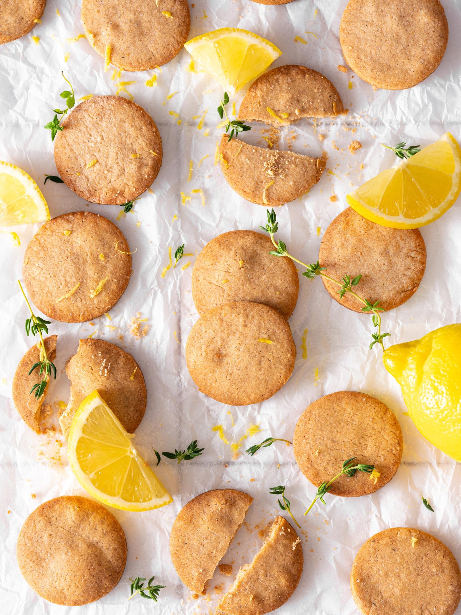 Biscotti al limone e timo