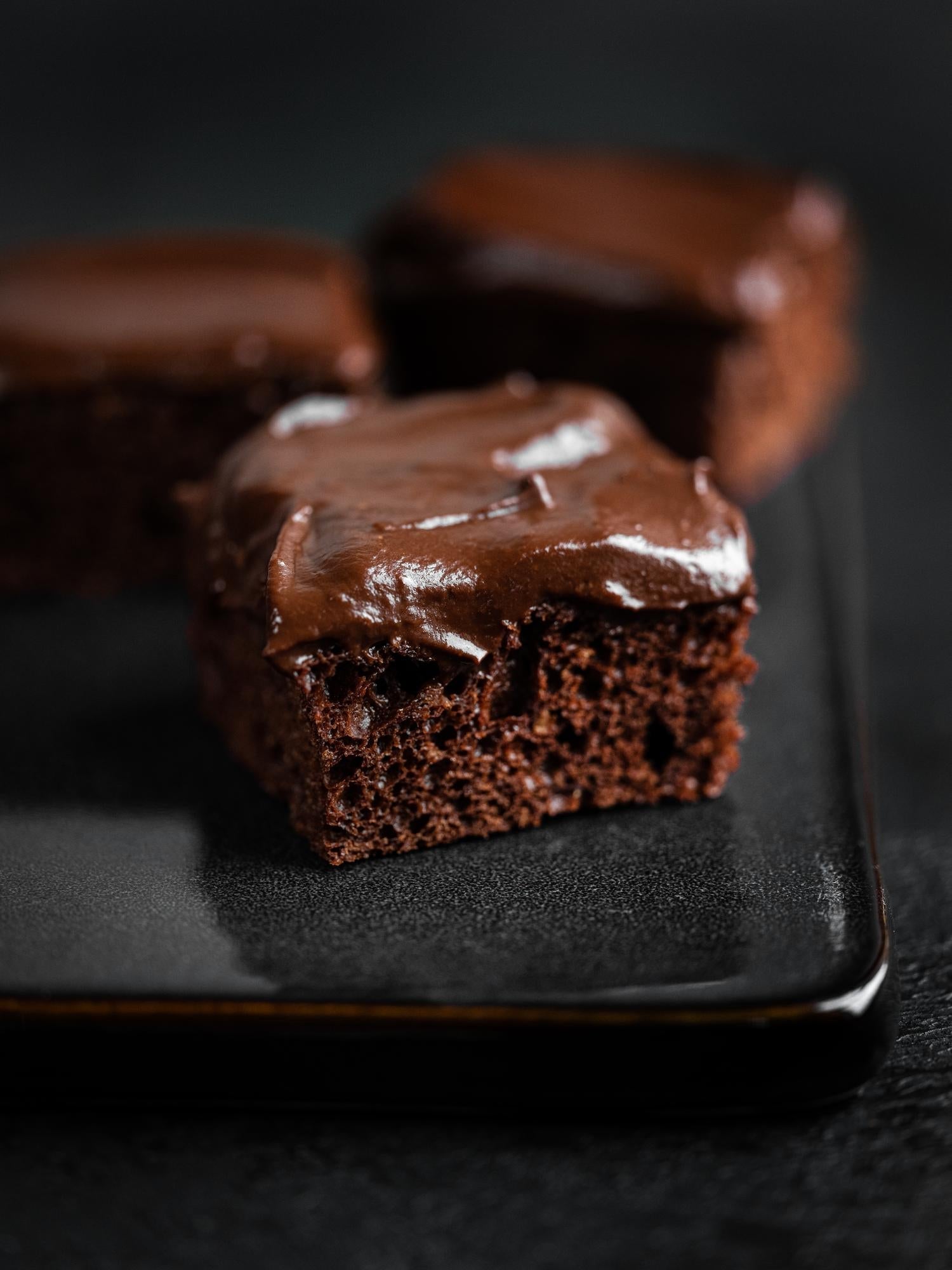 Torta al cioccolato con glassa