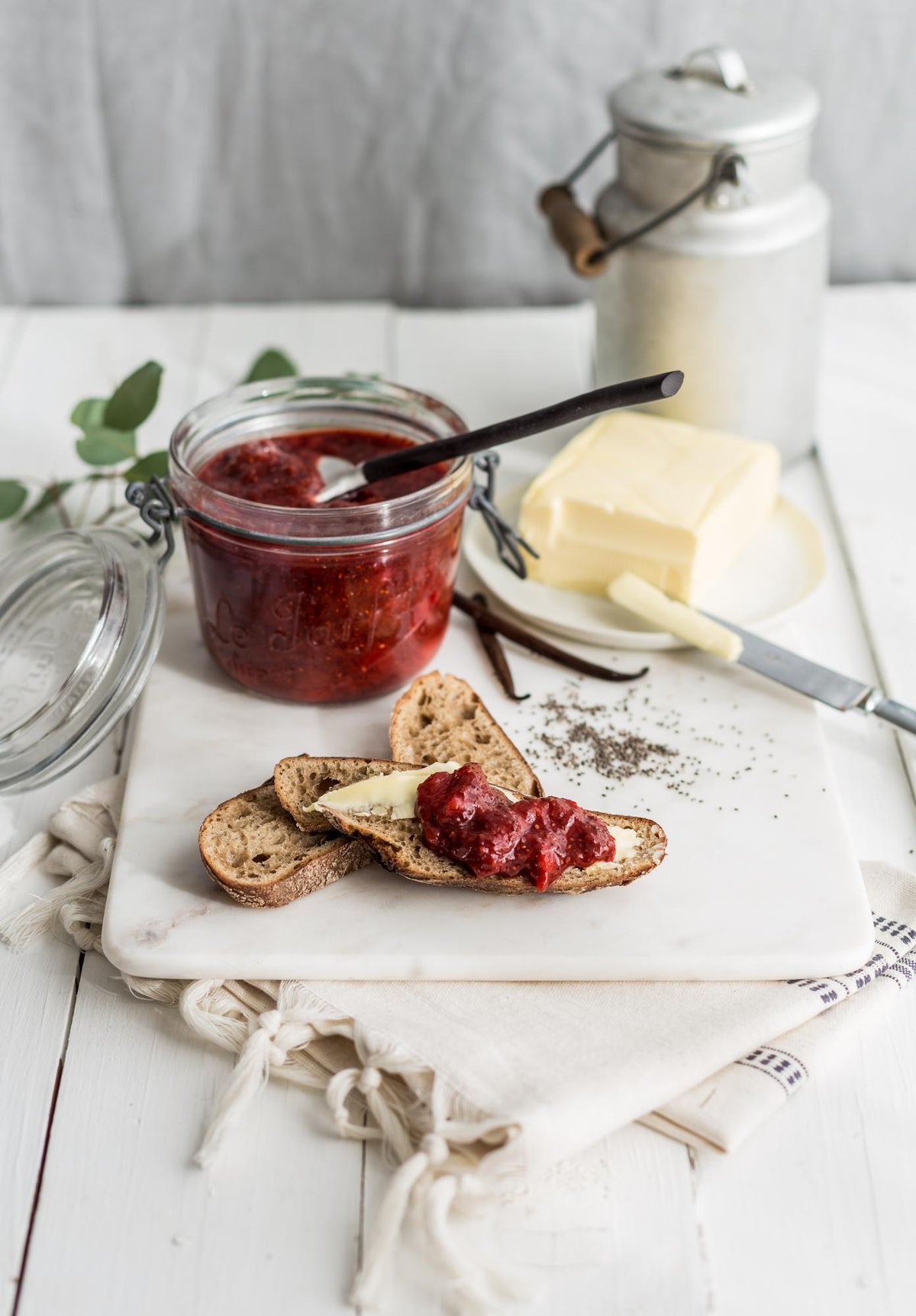 Marmellata di fragole e chia