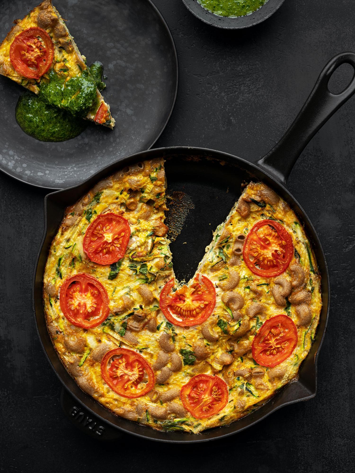 Frittata con zucchine e pasta