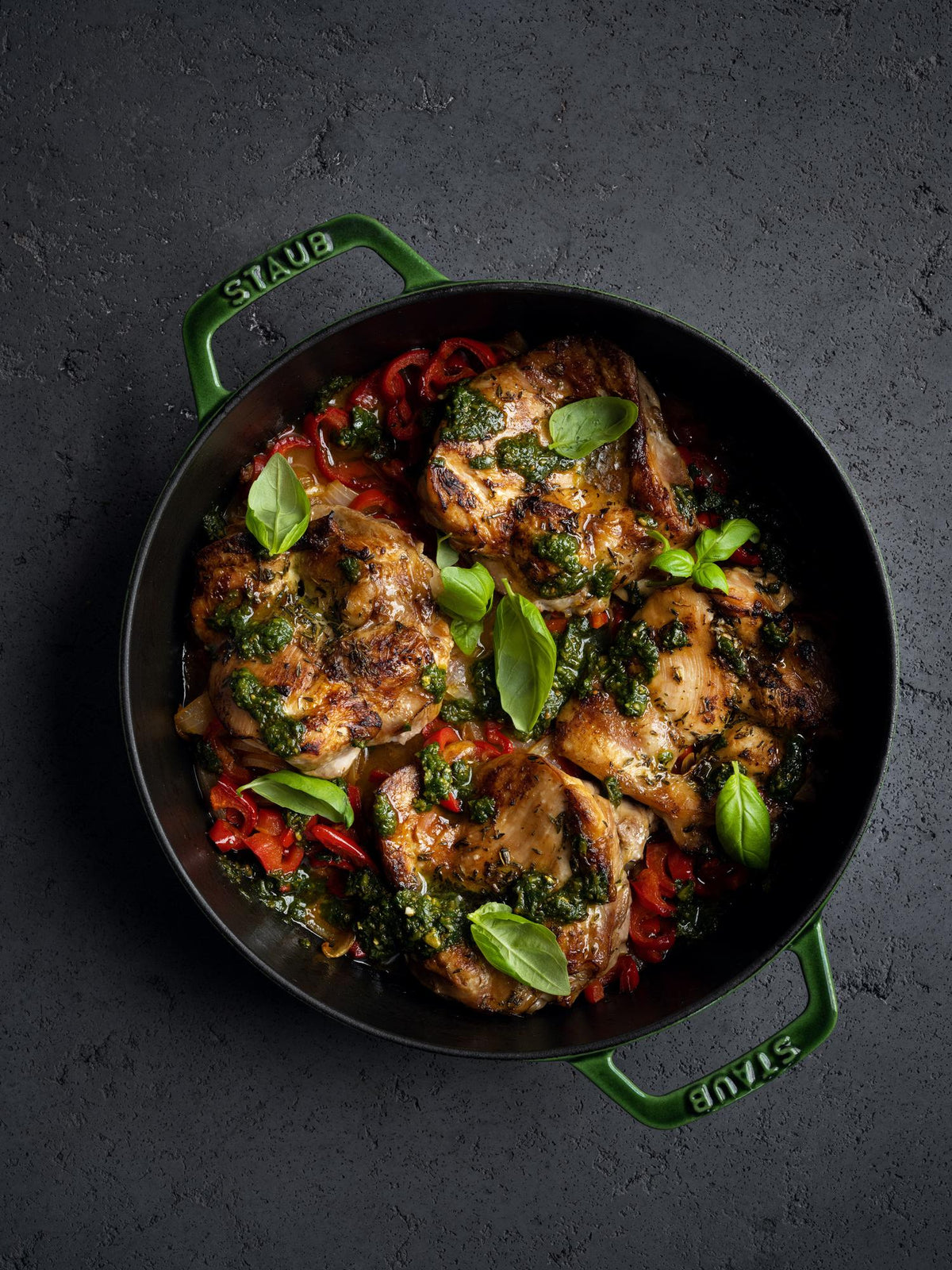 Cosce di pollo al forno con peperone rosso