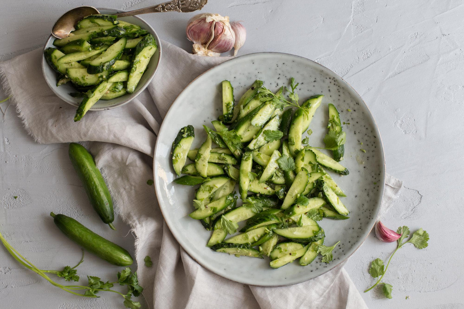 Insalata di cetrioli per il barbecue