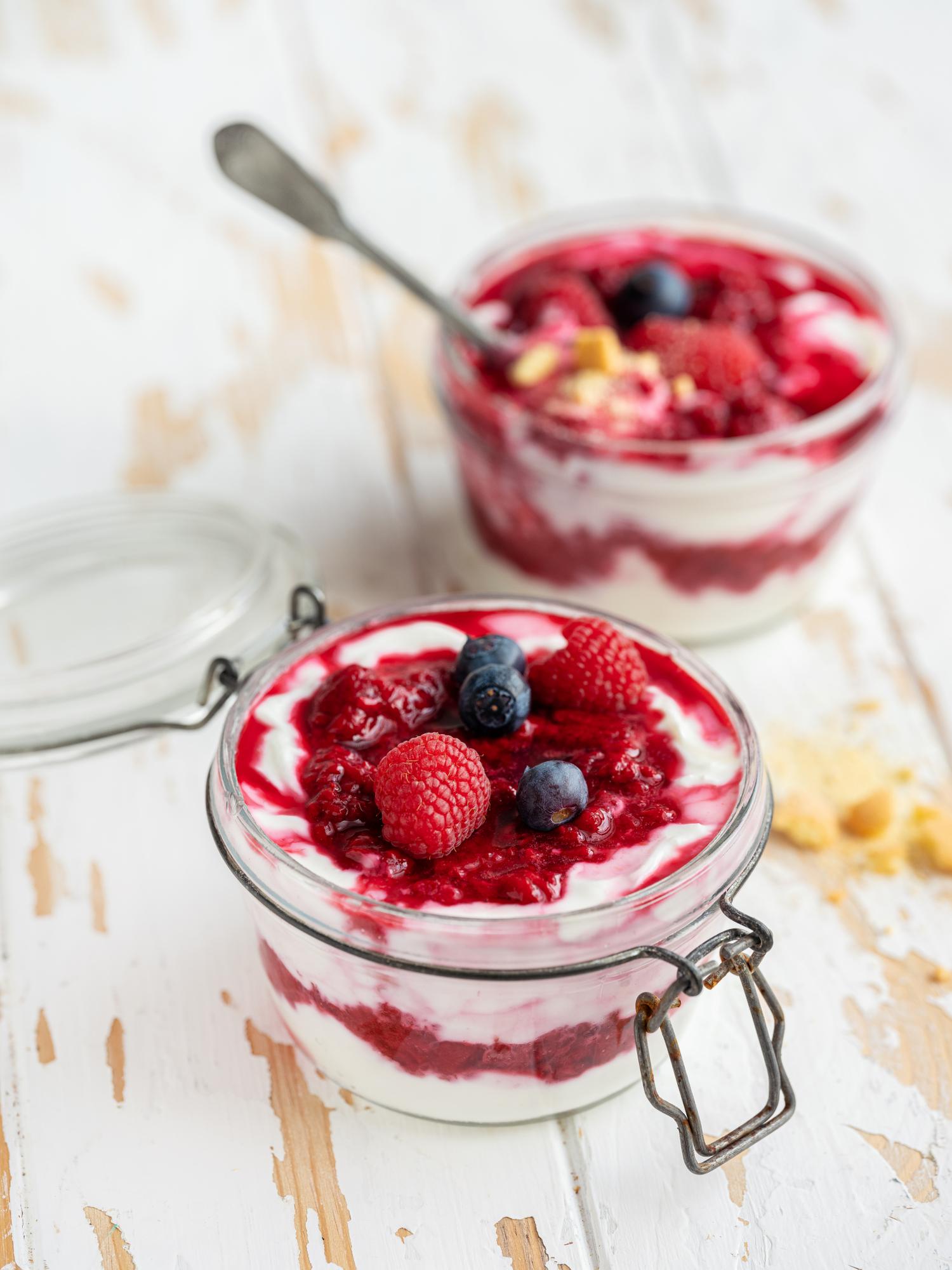 Trifle ai lamponi con savoiardi integrali