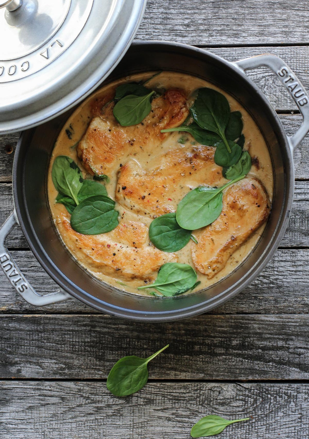 Petto di pollo con salsa alla panna