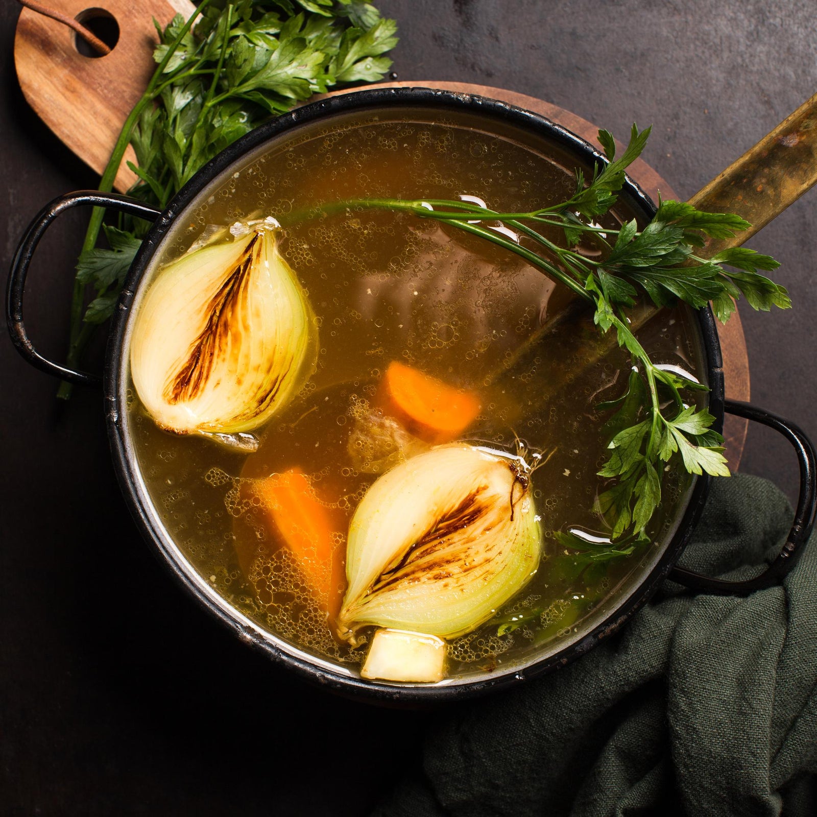 Brodo di pollo – ricetta base