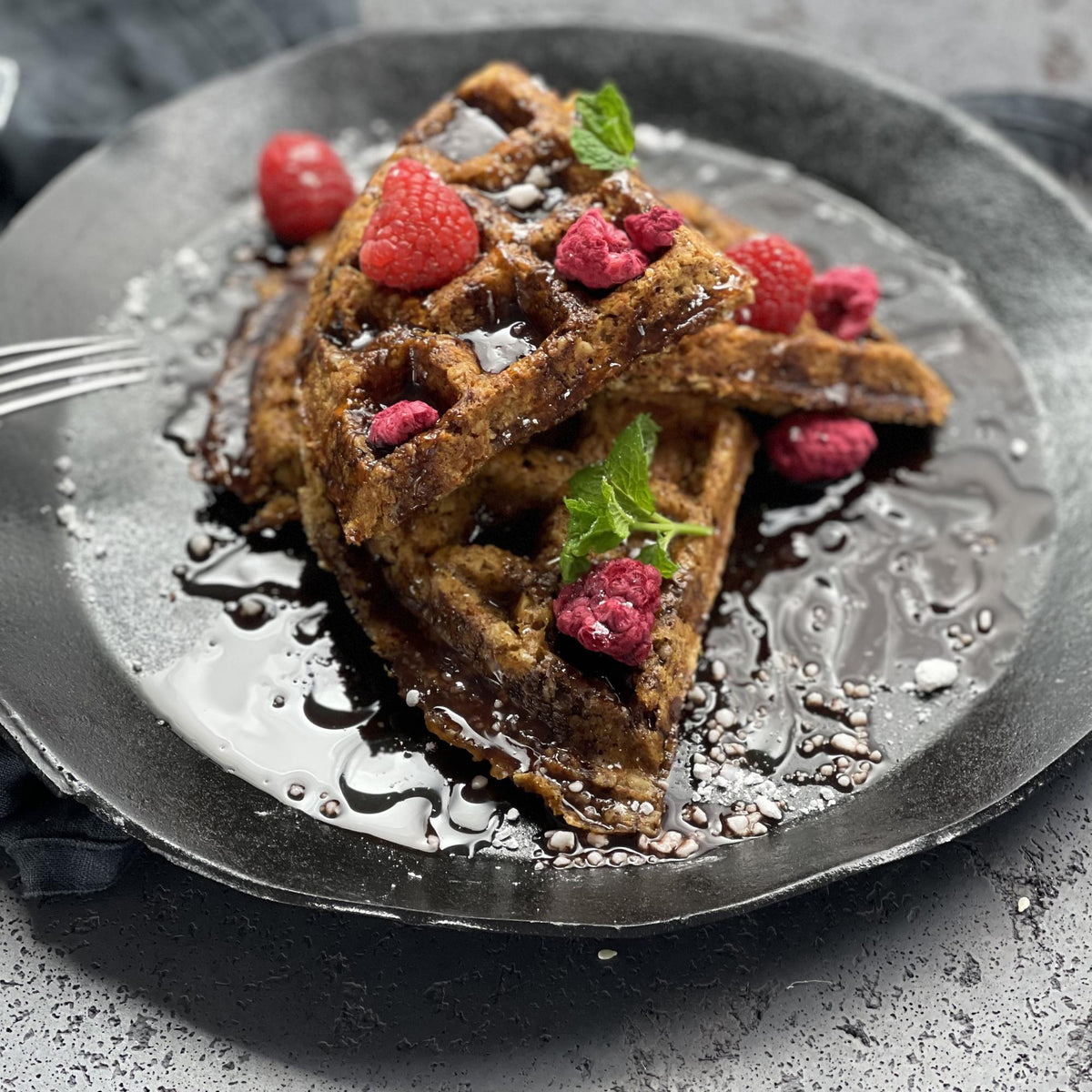 Waffle di carote con mela e cannella