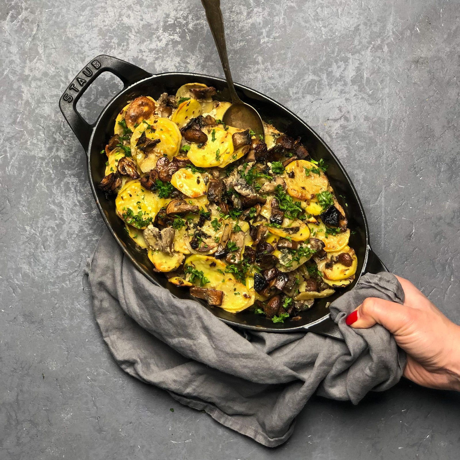 Patate gratinate con funghi
