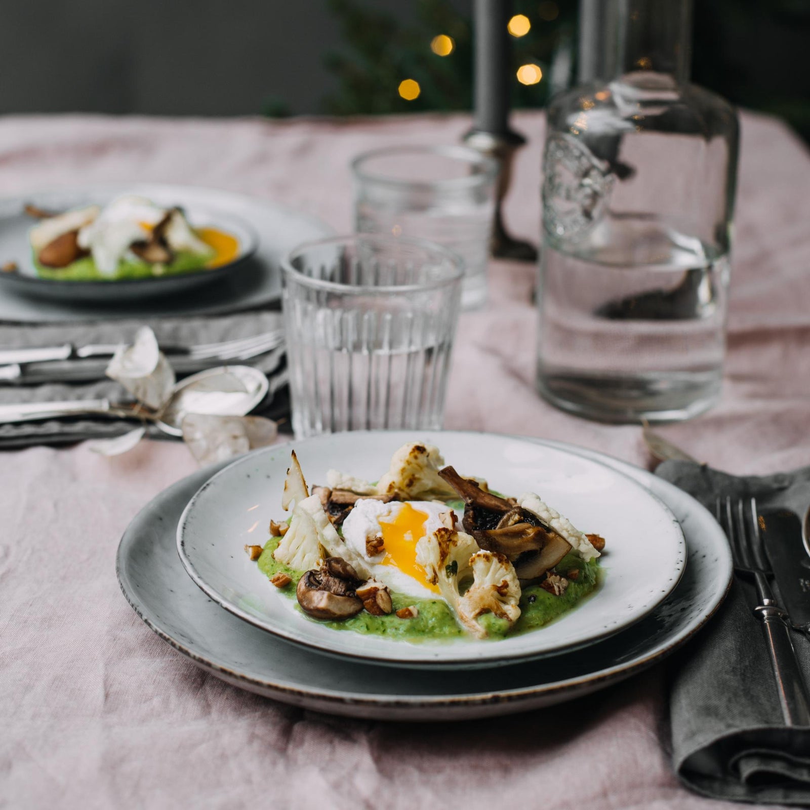 Purè di cavolfiore con funghi e uovo