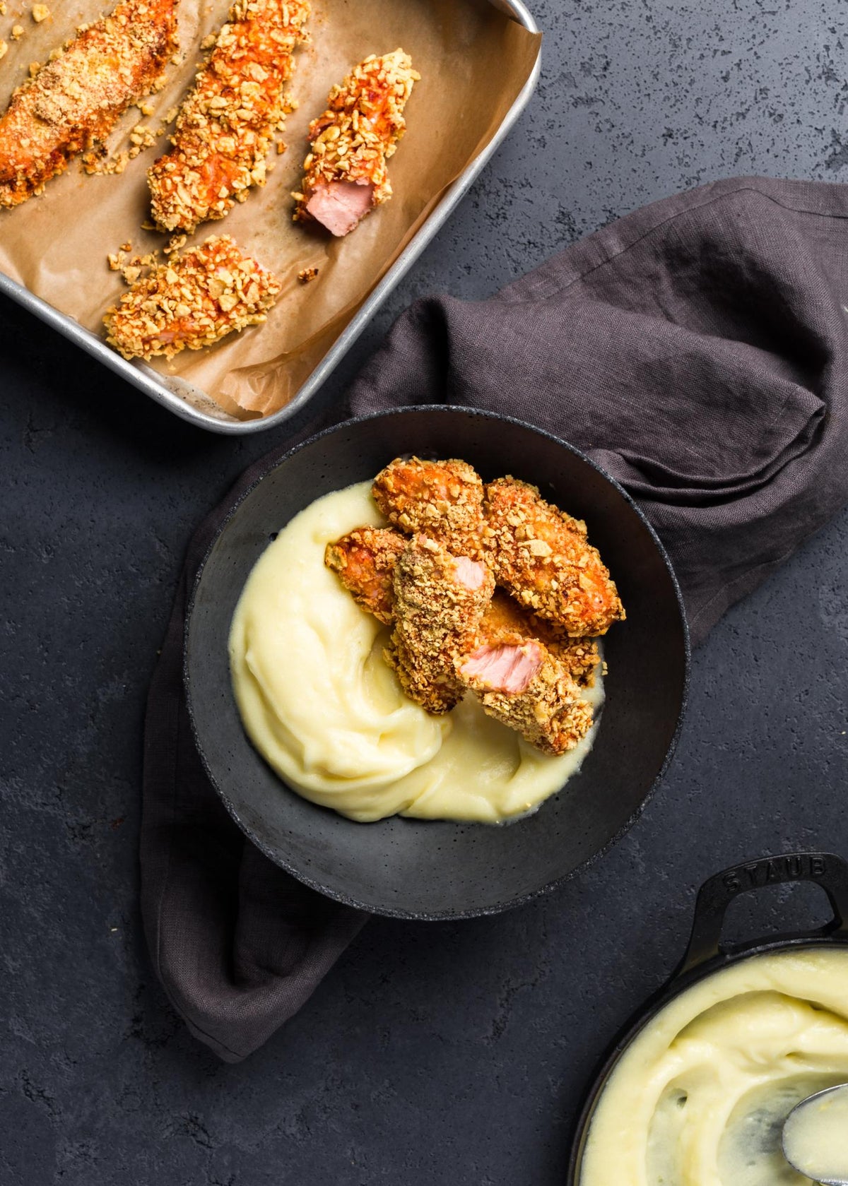 Bastoncini di salmone con purè di patate