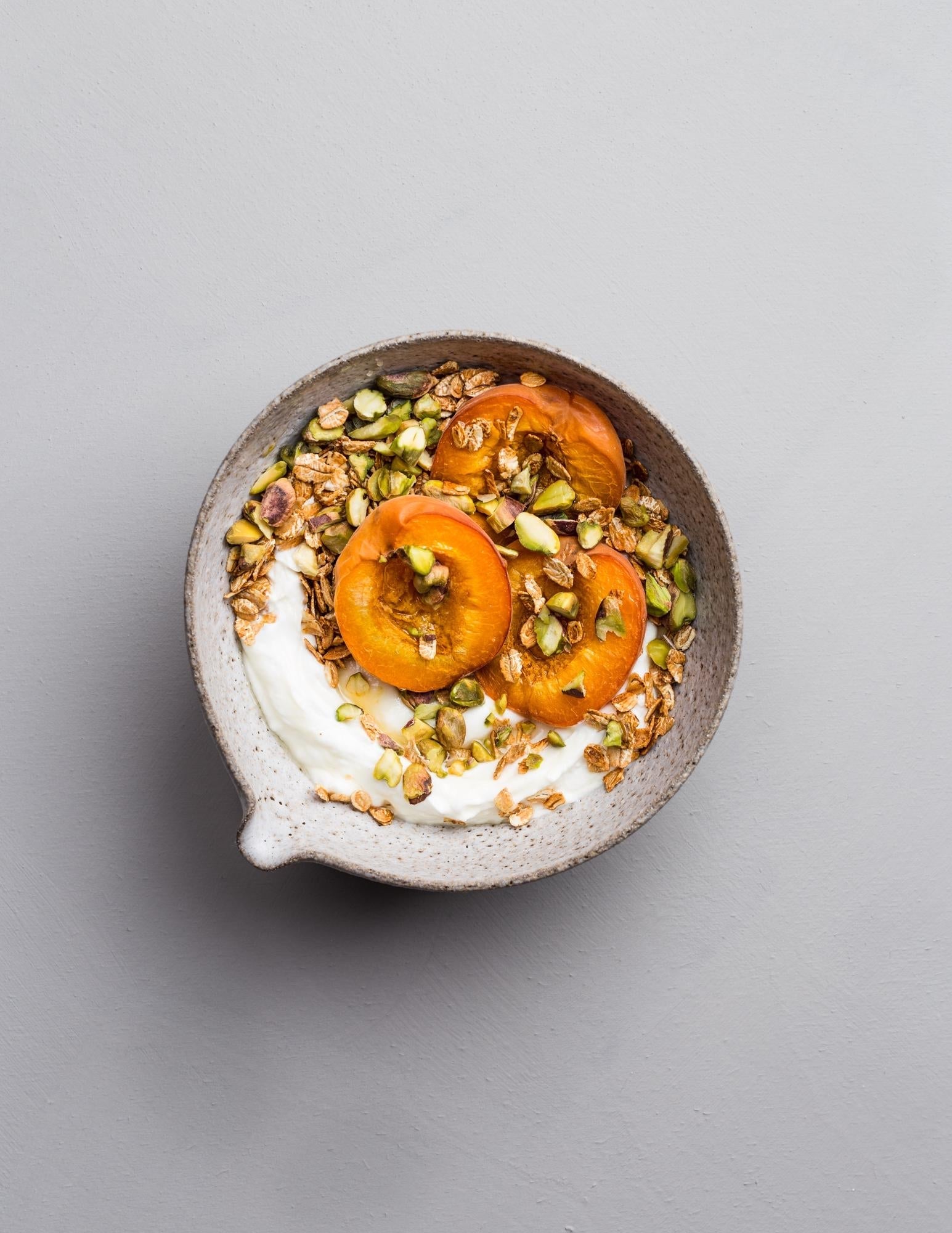 Ciotola con skyr e albicocche al forno