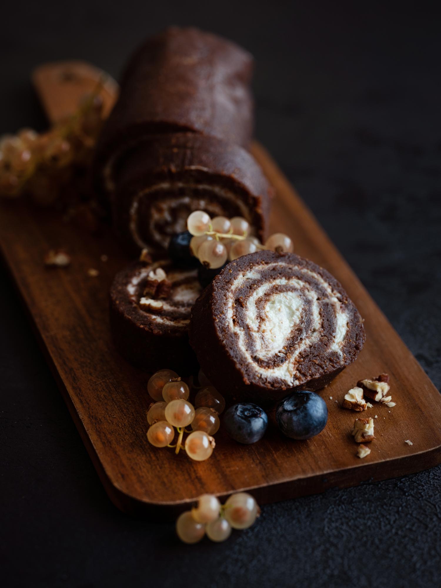 Rotolo al cacao senza cottura con ricotta e cocco