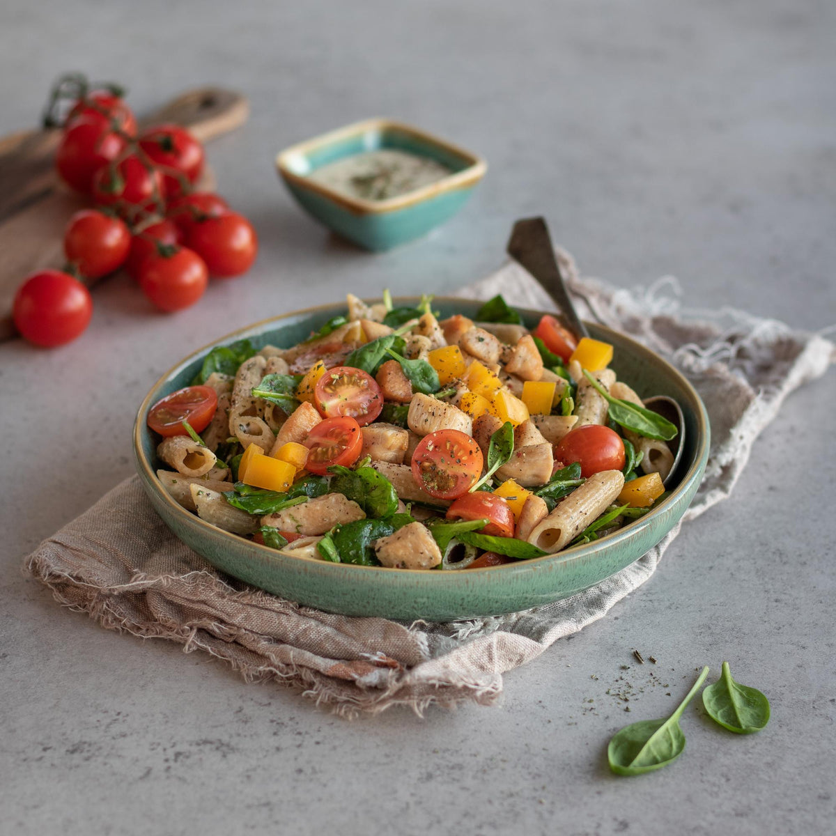 Insalata di pasta con pollo