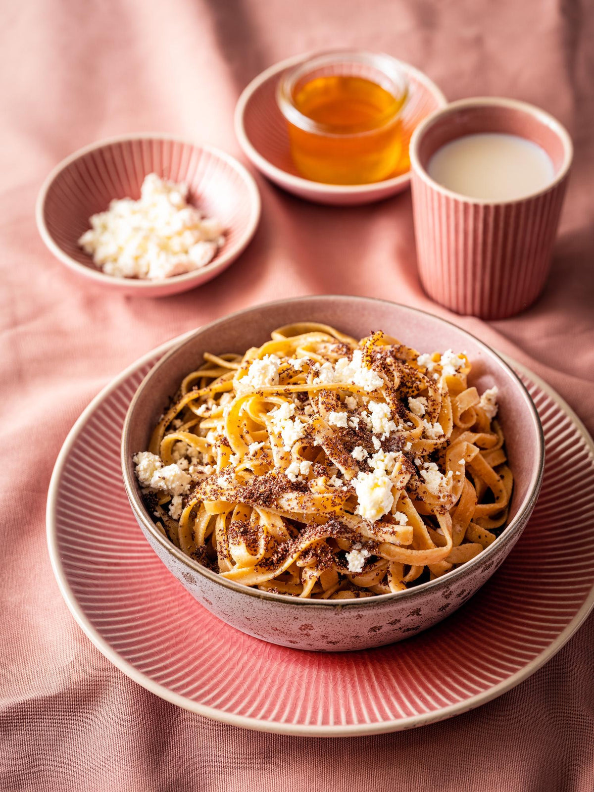 Tagliatelle con semi di papavero