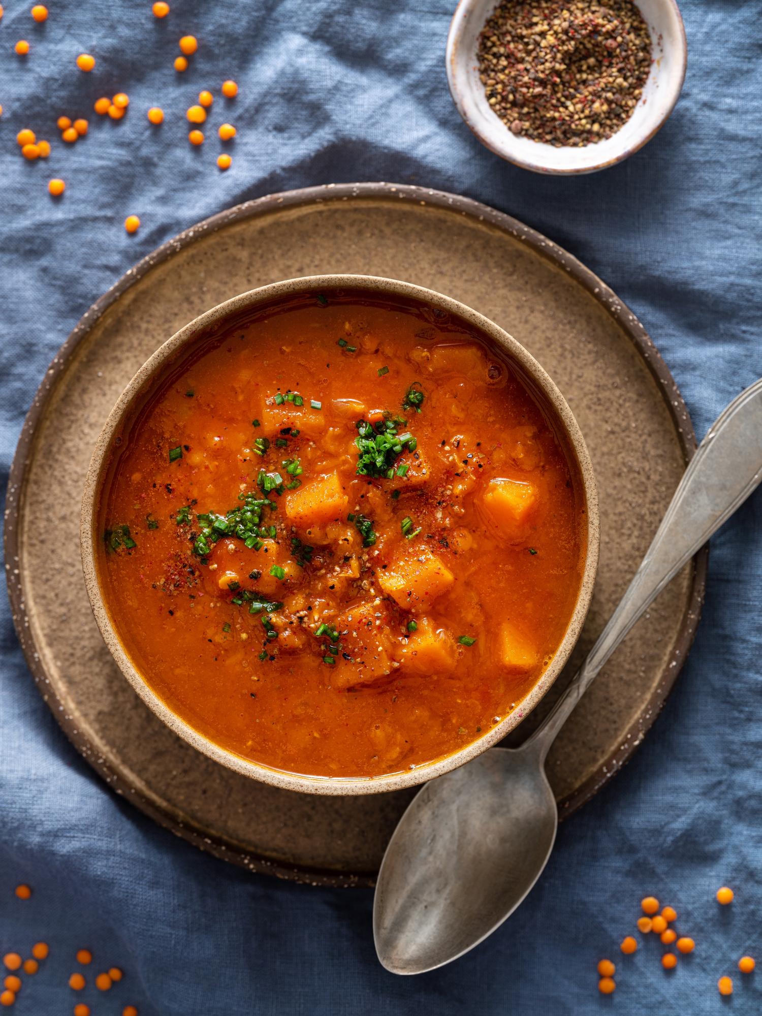 Zuppa piccante di zucca e lenticchie