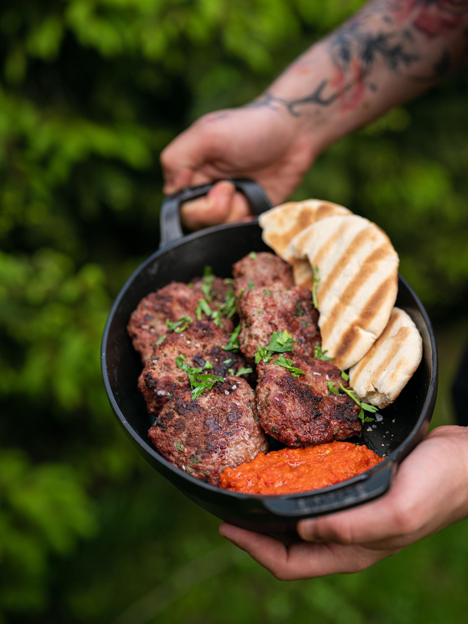 Pljeskavica con ajvar fatto in casa