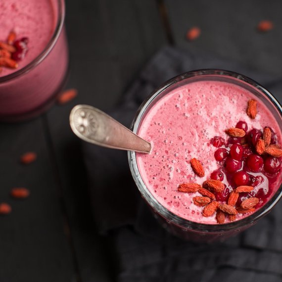 Smoothie ai mirtilli rossi con goji