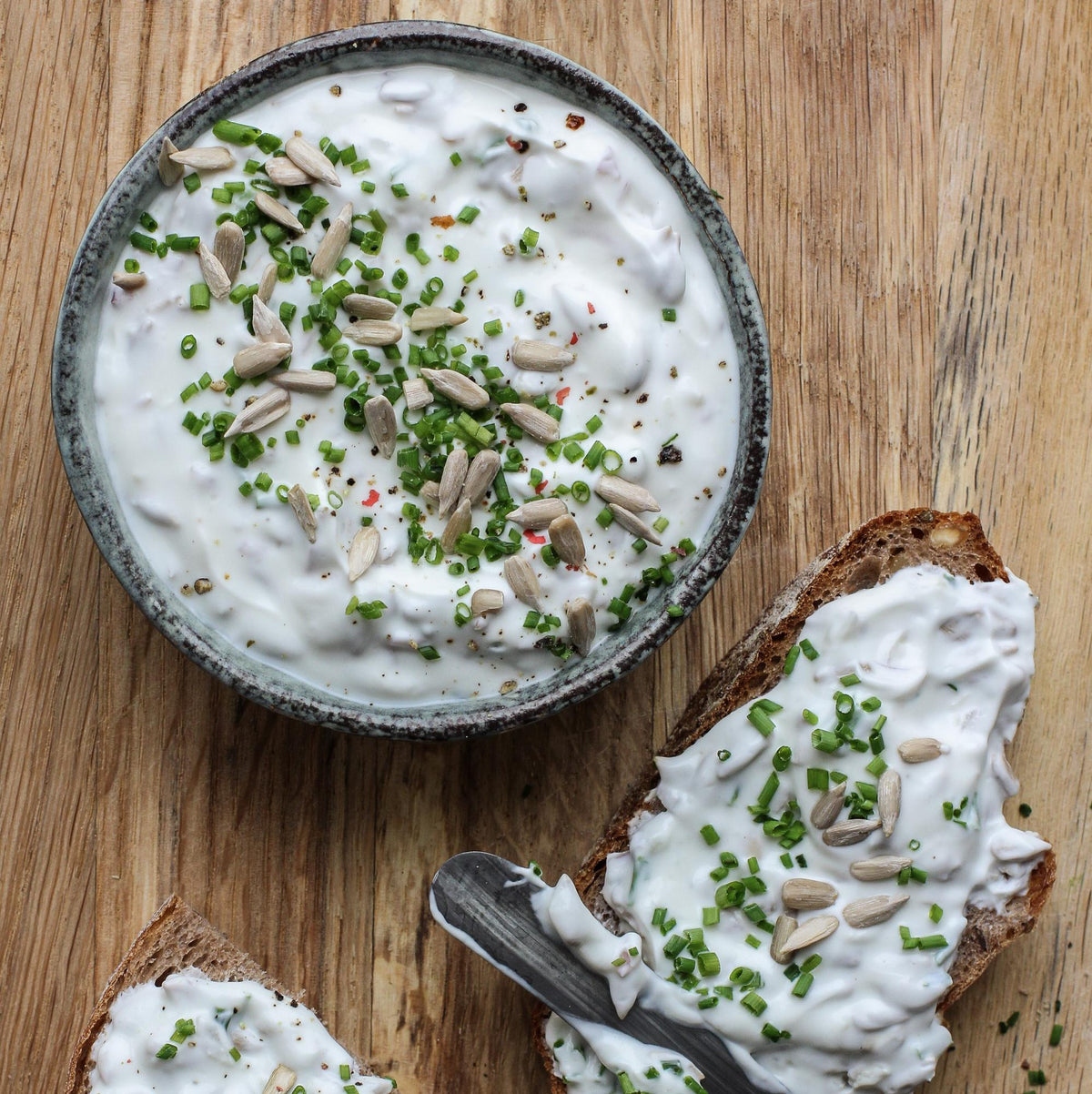 Crema spalmabile di ricotta con erba cipollina