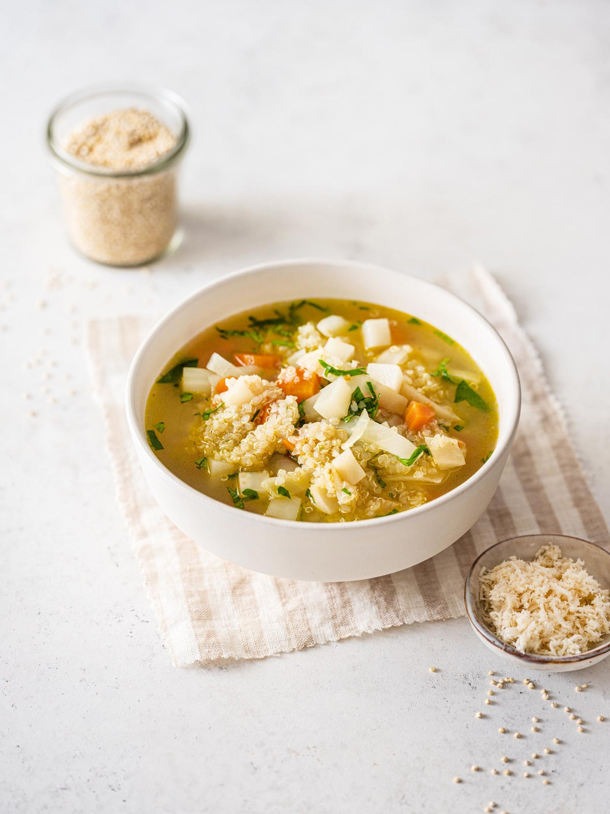 Zuppa di quinoa con verdure