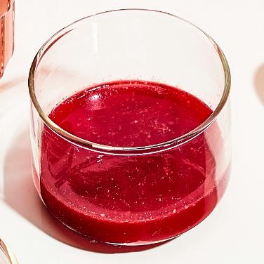 Succo di barbabietola con carota e olio di cocco
