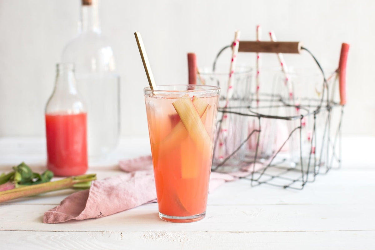 Limonata di rabarbaro con miele