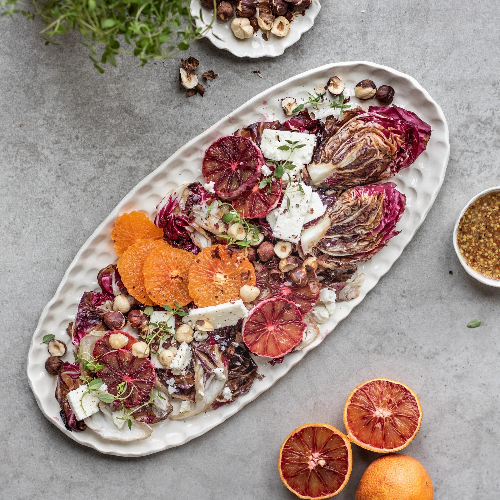 Insalata con radicchio alla griglia e agrumi