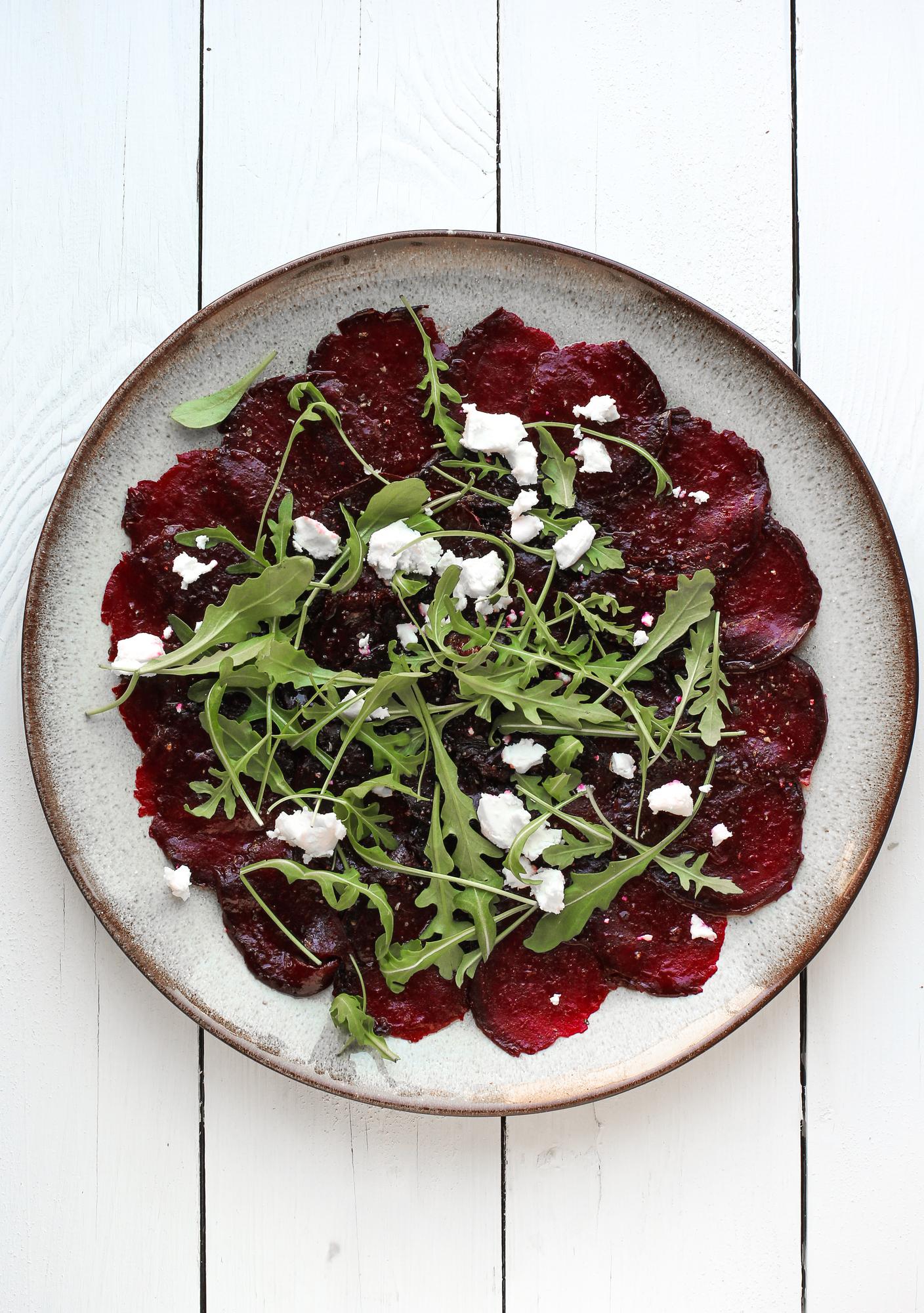 Insalata con barbabietola rossa