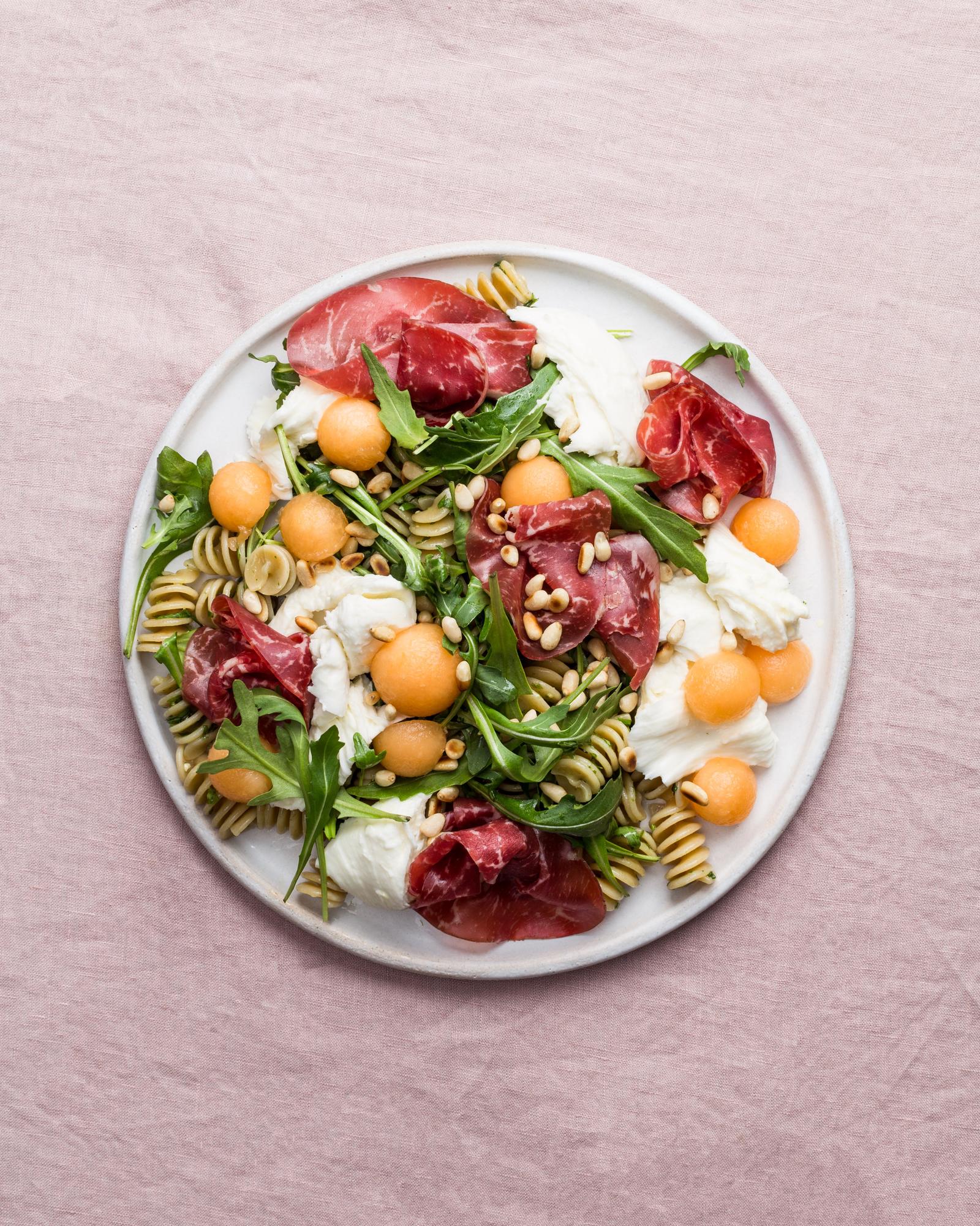 Insalata con bresaola e melone giallo