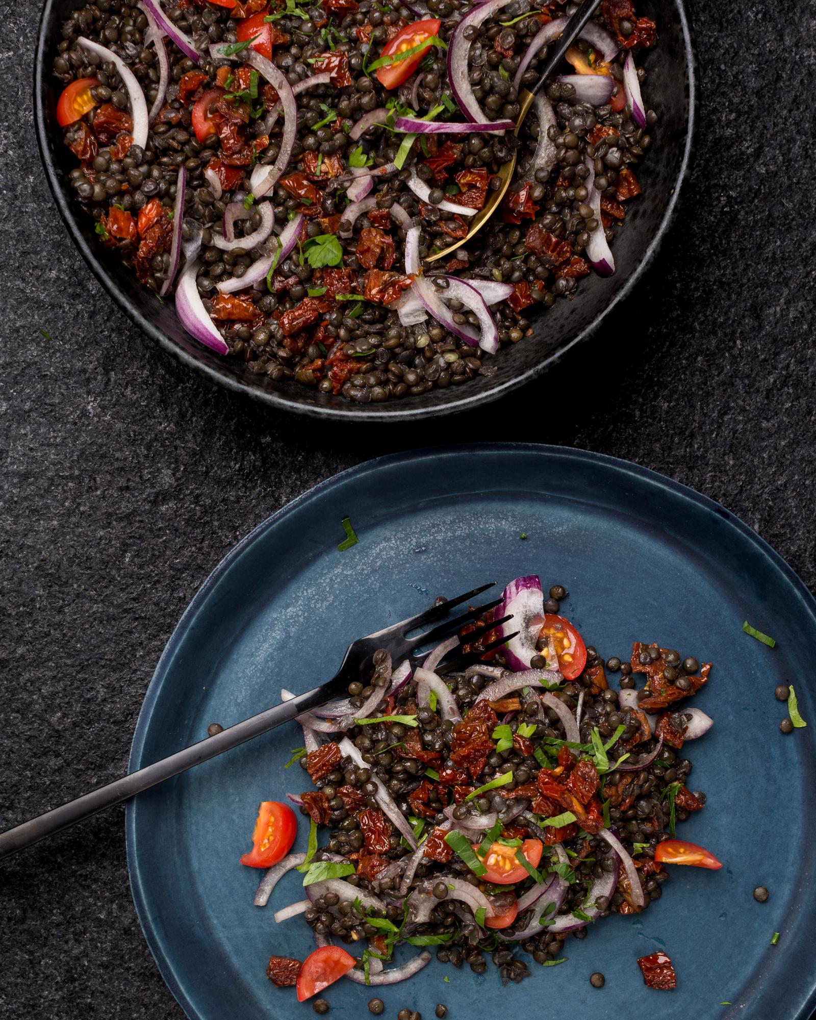 Insalata di lenticchie nere