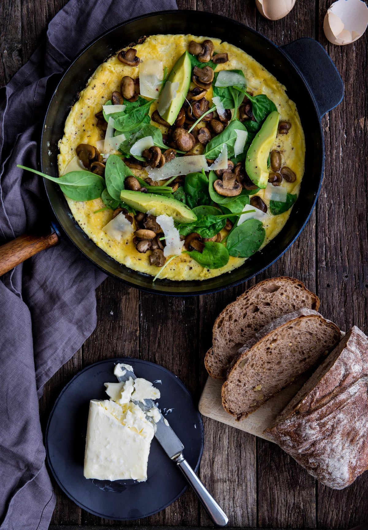 Omelette agli spinaci con champignon