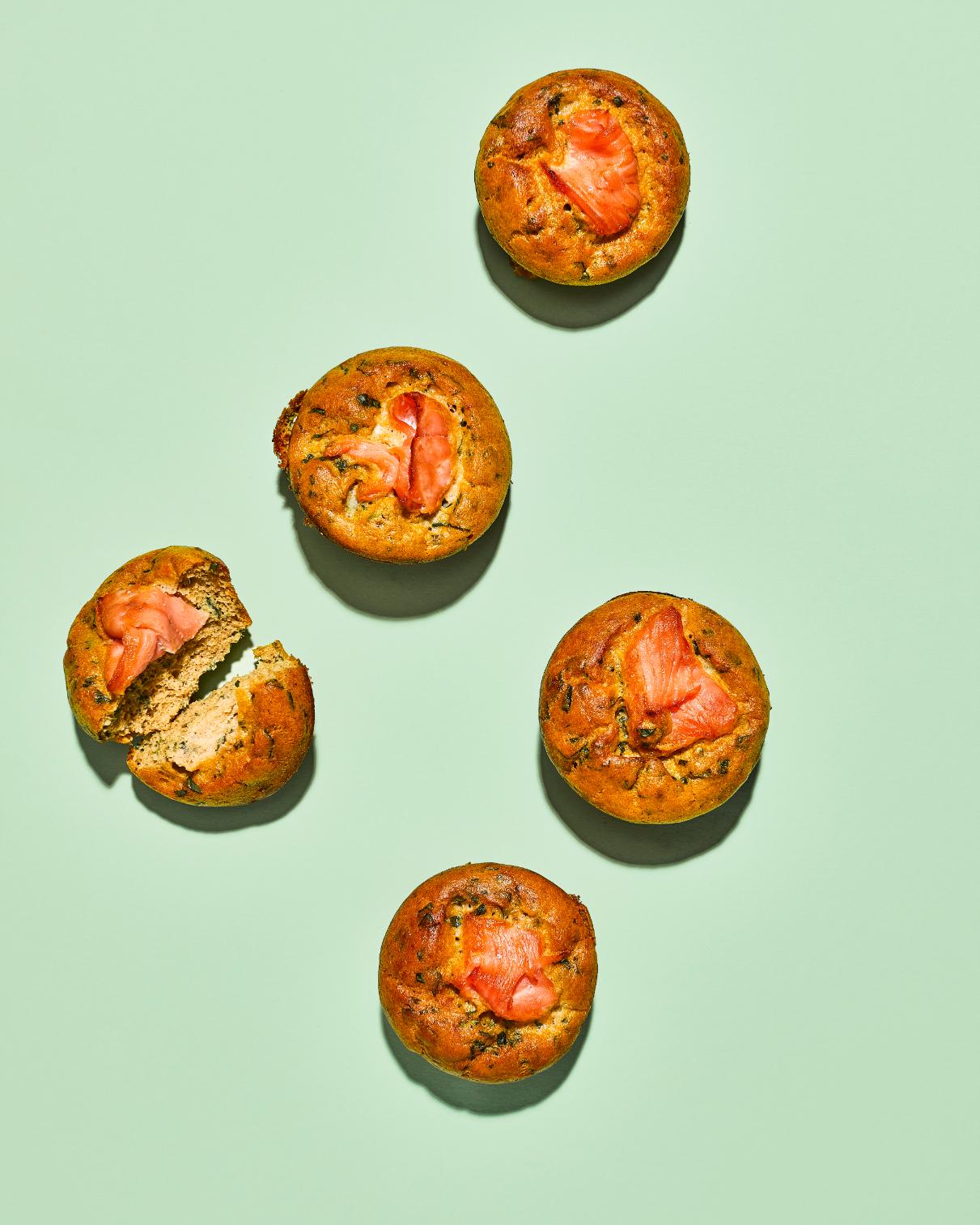Muffin di uova con spinaci e salmone affumicato