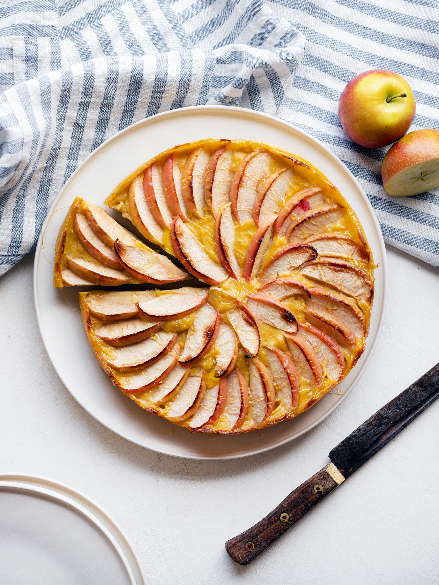 Torta alla vaniglia con mele