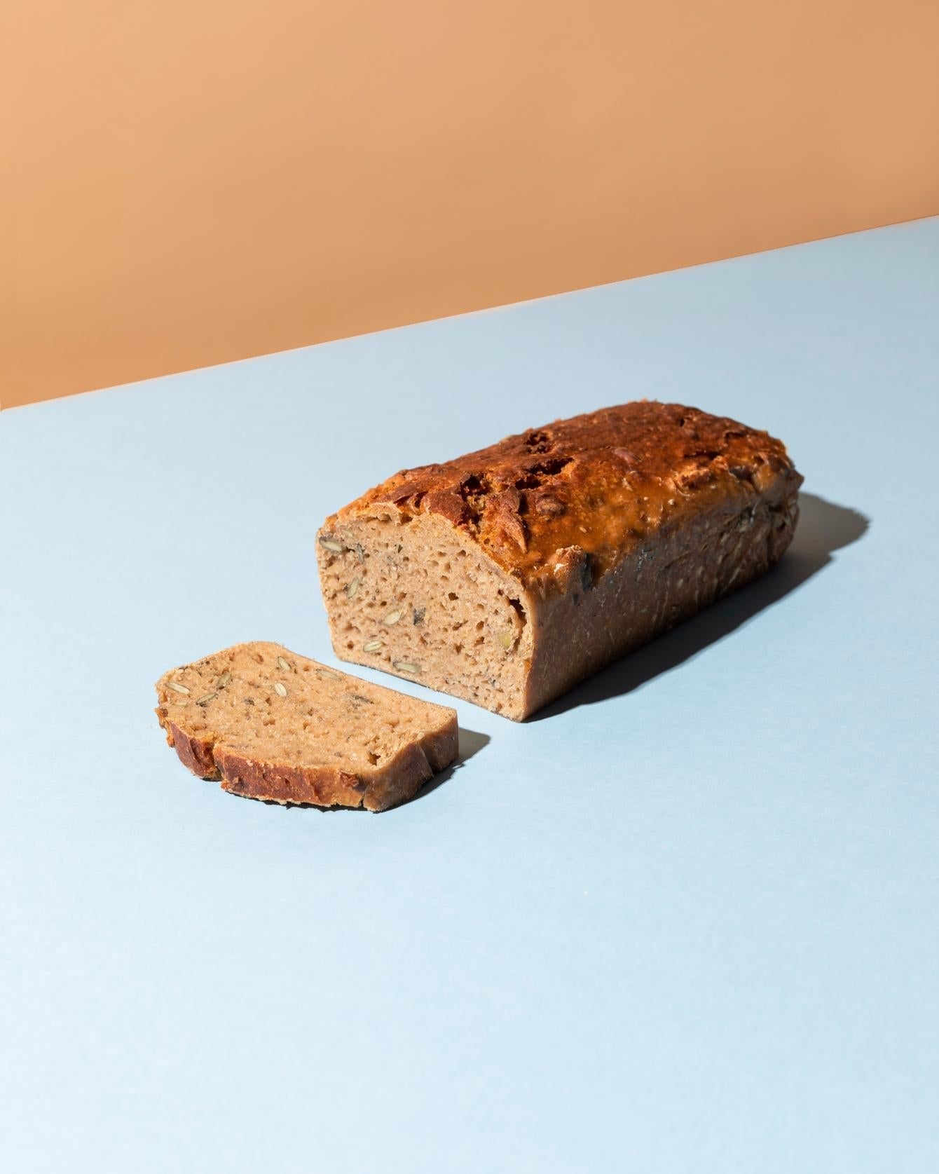 Pane di segale con semi