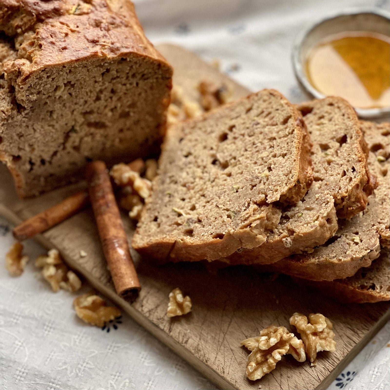 Pane alla zucchina e noci